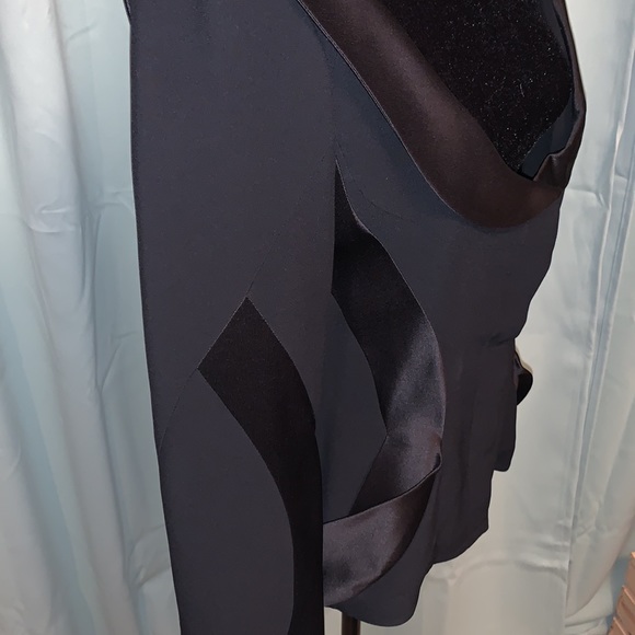 Alexader McQuee Silk Suit - Picture 5 of 16